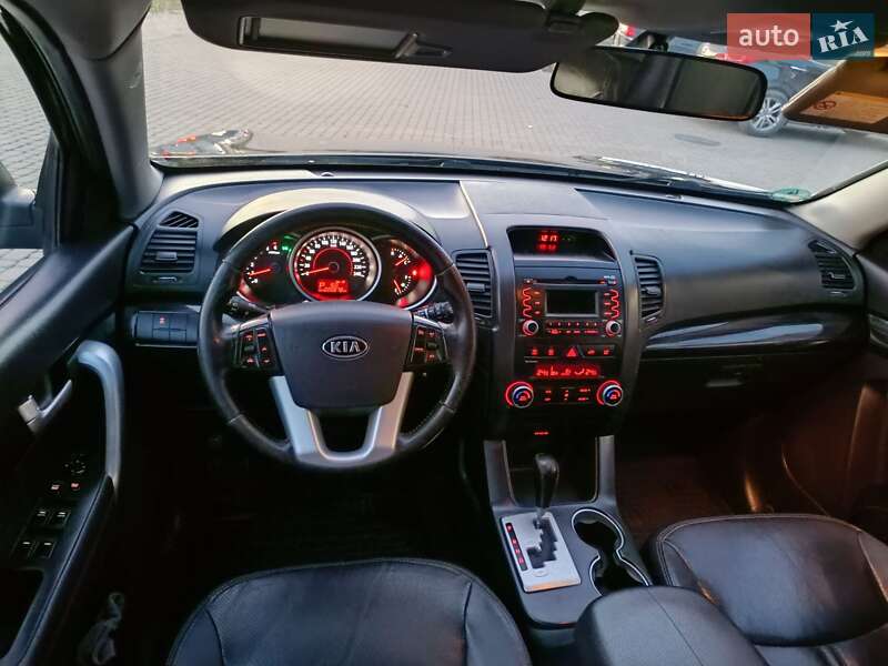 Позашляховик / Кросовер Kia Sorento 2010 в Коломиї