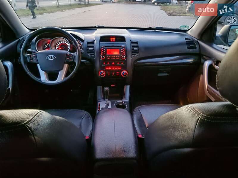 Позашляховик / Кросовер Kia Sorento 2010 в Коломиї