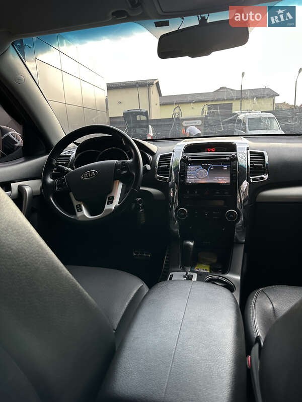 Позашляховик / Кросовер Kia Sorento 2012 в Києві