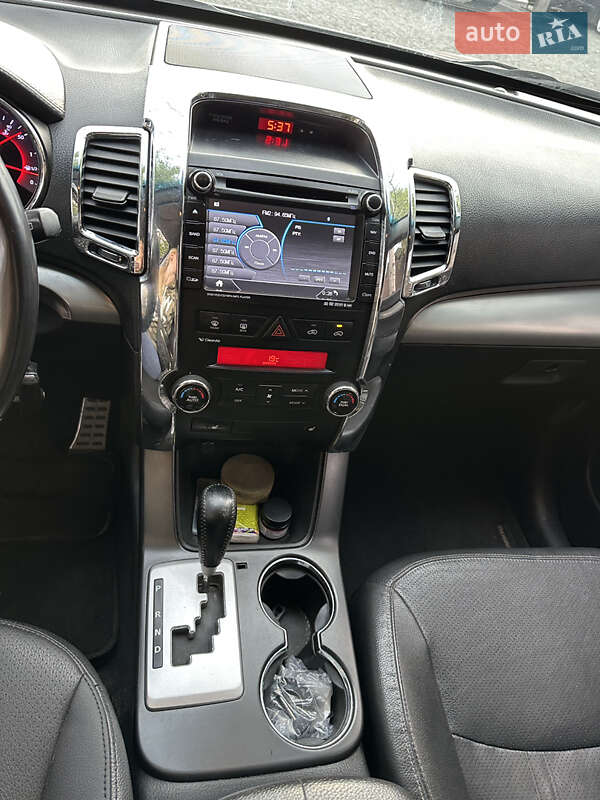 Позашляховик / Кросовер Kia Sorento 2012 в Києві