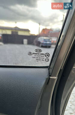 Внедорожник / Кроссовер Kia Sorento 2012 в 