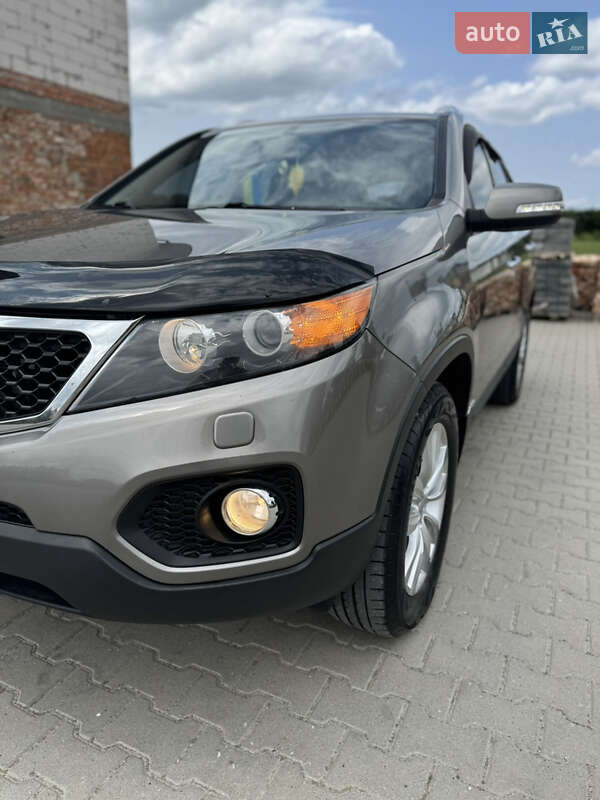 Позашляховик / Кросовер Kia Sorento 2012 в Скалаті