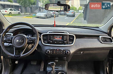 Внедорожник / Кроссовер Kia Sorento 2015 в 