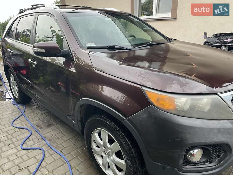 Внедорожник / Кроссовер Kia Sorento 2011 в Шпитьках