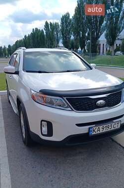 Внедорожник / Кроссовер Kia Sorento 2013 в Киеве