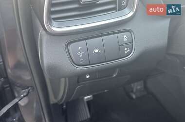 Внедорожник / Кроссовер Kia Sorento 2019 в 