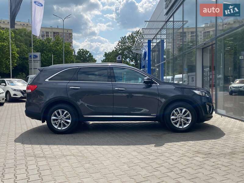 Позашляховик / Кросовер Kia Sorento 2015 в Одесі