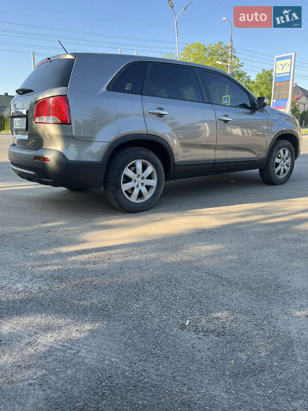 Внедорожник / Кроссовер Kia Sorento 2011 в Городке