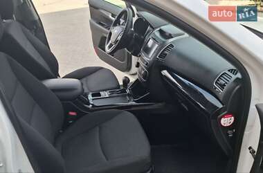 Внедорожник / Кроссовер Kia Sorento 2014 в 