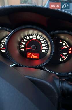 Внедорожник / Кроссовер Kia Sorento 2012 в 