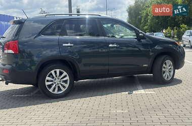 Позашляховик / Кросовер Kia Sorento 2012 в 
