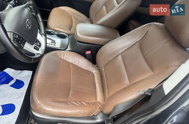 Позашляховик / Кросовер Kia Sorento 2012 в 