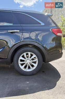 Внедорожник / Кроссовер Kia Sorento 2017 в 