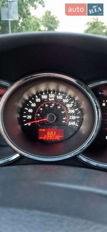 Внедорожник / Кроссовер Kia Sorento 2010 в Трускавце