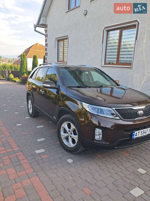 Внедорожник / Кроссовер Kia Sorento 2013 в Коломые фото 3 Внедорожник / Кроссовер Kia Sorento 2013 в Коломые
