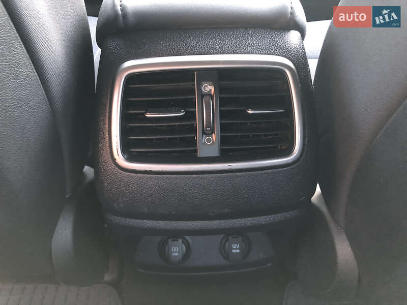 Позашляховик / Кросовер Kia Sorento 2015 в Києві