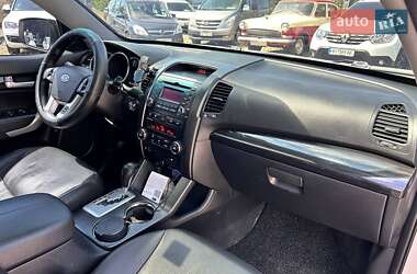 Внедорожник / Кроссовер Kia Sorento 2011 в 