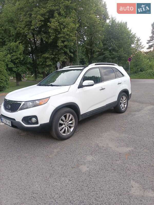 Позашляховик / Кросовер Kia Sorento 2011 в Іршаві