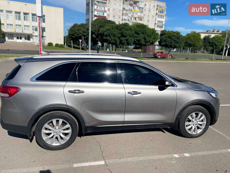 Внедорожник / Кроссовер Kia Sorento 2015 в Мироновке