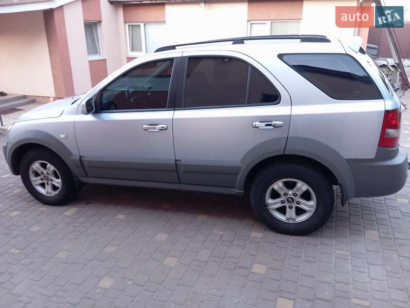 Внедорожник / Кроссовер Kia Sorento 2004 в Крыжополе