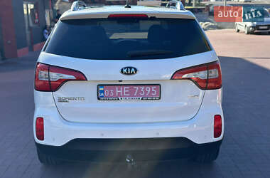 Внедорожник / Кроссовер Kia Sorento 2014 в 