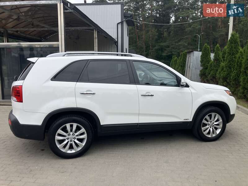 Позашляховик / Кросовер Kia Sorento 2010 в Львові