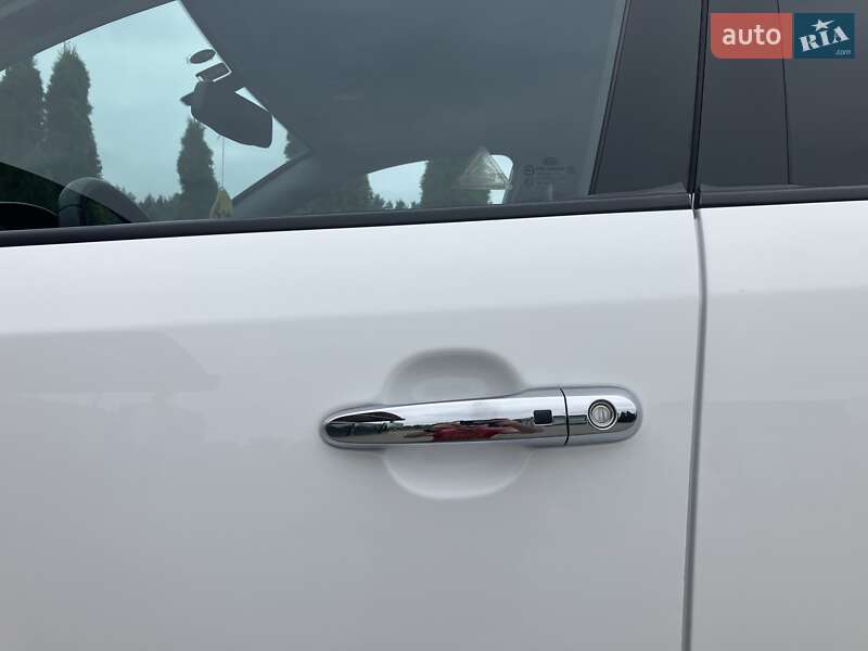 Позашляховик / Кросовер Kia Sorento 2010 в Львові