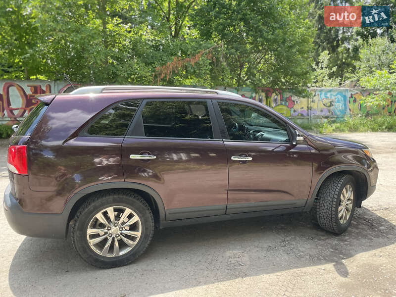 Внедорожник / Кроссовер Kia Sorento 2010 в 