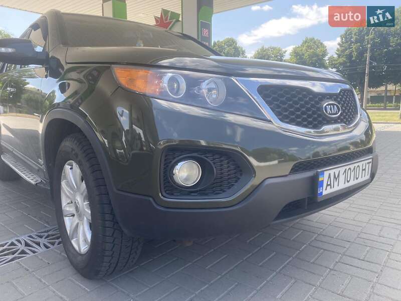 Внедорожник / Кроссовер Kia Sorento 2010 в Житомире