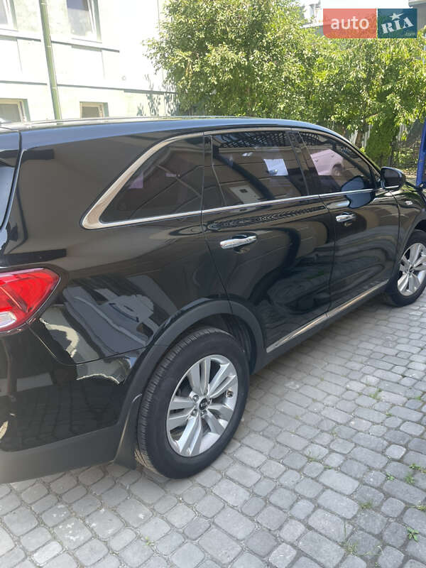 Внедорожник / Кроссовер Kia Sorento 2017 в Тернополе