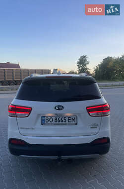 Внедорожник / Кроссовер Kia Sorento 2015 в 