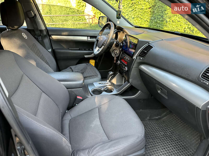 Позашляховик / Кросовер Kia Sorento 2012 в Вінниці