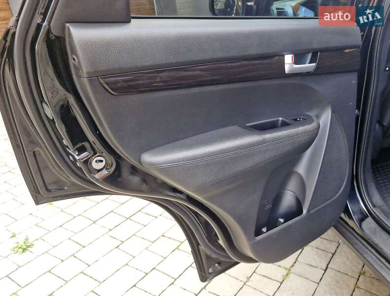 Внедорожник / Кроссовер Kia Sorento 2010 в Ивано-Франковске