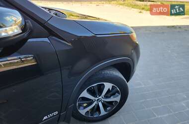 Внедорожник / Кроссовер Kia Sorento 2012 в 