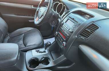 Внедорожник / Кроссовер Kia Sorento 2012 в 