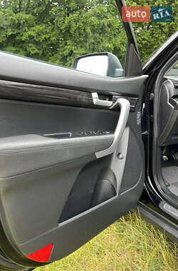 Внедорожник / Кроссовер Kia Sorento 2010 в 