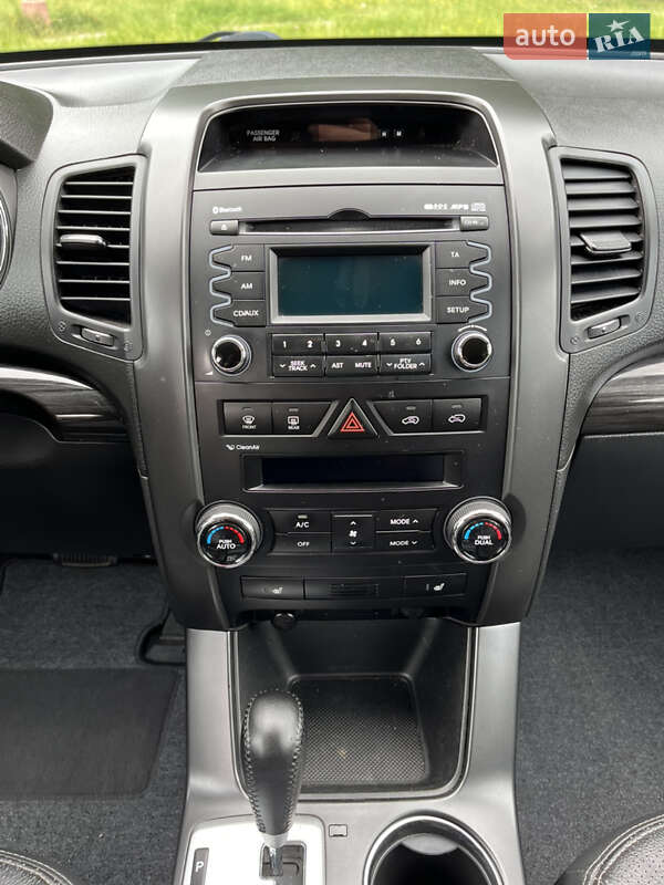 Внедорожник / Кроссовер Kia Sorento 2010 в Бродах