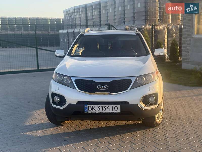 Внедорожник / Кроссовер Kia Sorento 2011 в Рокитном