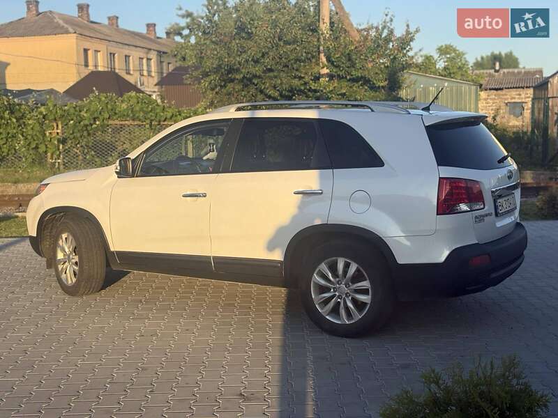 Внедорожник / Кроссовер Kia Sorento 2011 в Рокитном