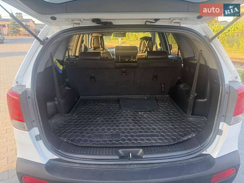 Внедорожник / Кроссовер Kia Sorento 2011 в Рокитном
