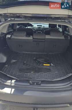 Внедорожник / Кроссовер Kia Sorento 2011 в 