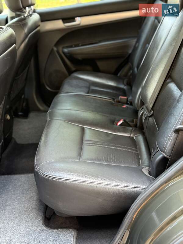 Внедорожник / Кроссовер Kia Sorento 2010 в Стрые