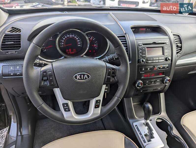 Внедорожник / Кроссовер Kia Sorento 2011 в Ровно
