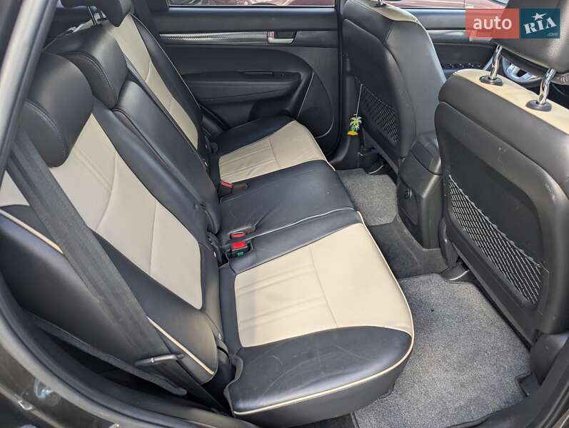 Внедорожник / Кроссовер Kia Sorento 2011 в Ровно