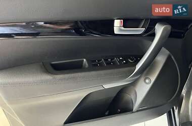 Внедорожник / Кроссовер Kia Sorento 2013 в 