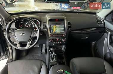 Внедорожник / Кроссовер Kia Sorento 2013 в 