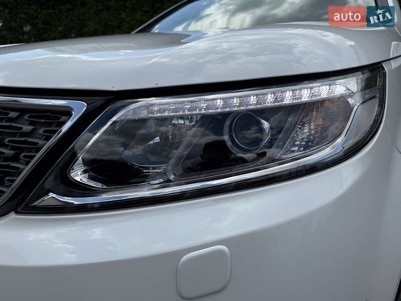 Позашляховик / Кросовер Kia Sorento 2014 в Стрию
