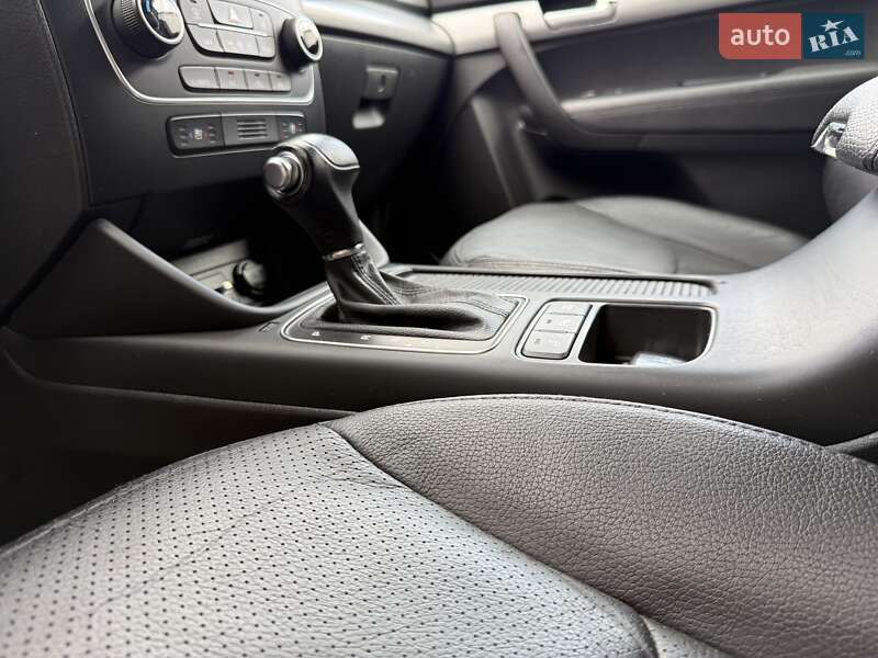 Позашляховик / Кросовер Kia Sorento 2014 в Стрию