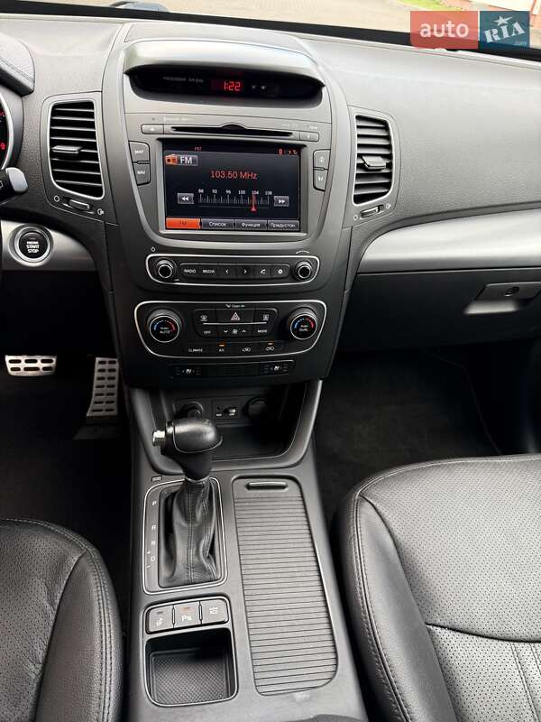 Позашляховик / Кросовер Kia Sorento 2014 в Стрию