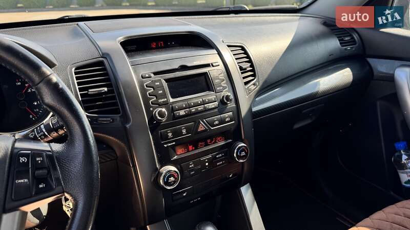 Позашляховик / Кросовер Kia Sorento 2010 в Львові